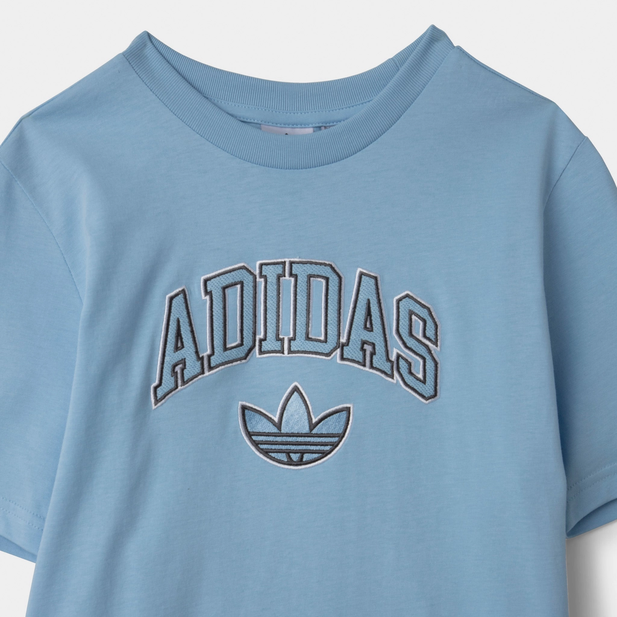 adidas Juniors' Tee / Clear Sky