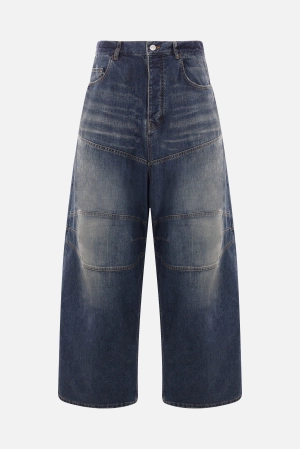 baggy jeans in denim