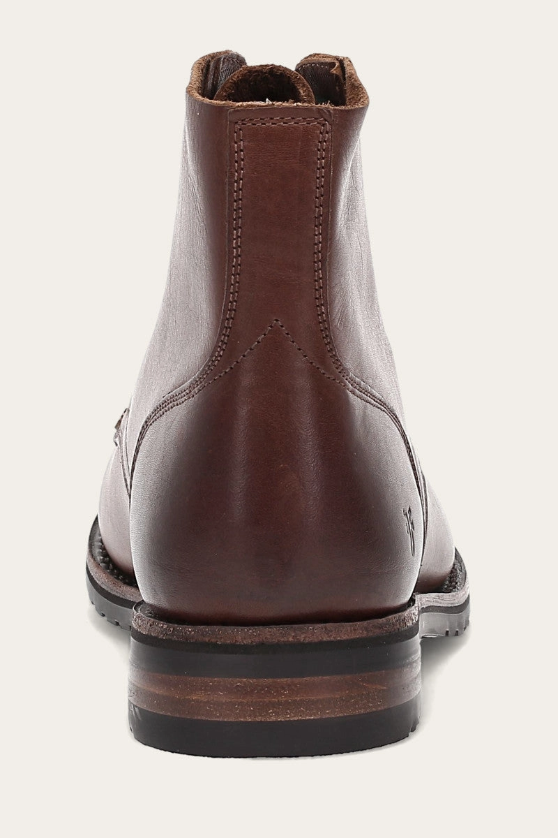 Barrett Lace Up