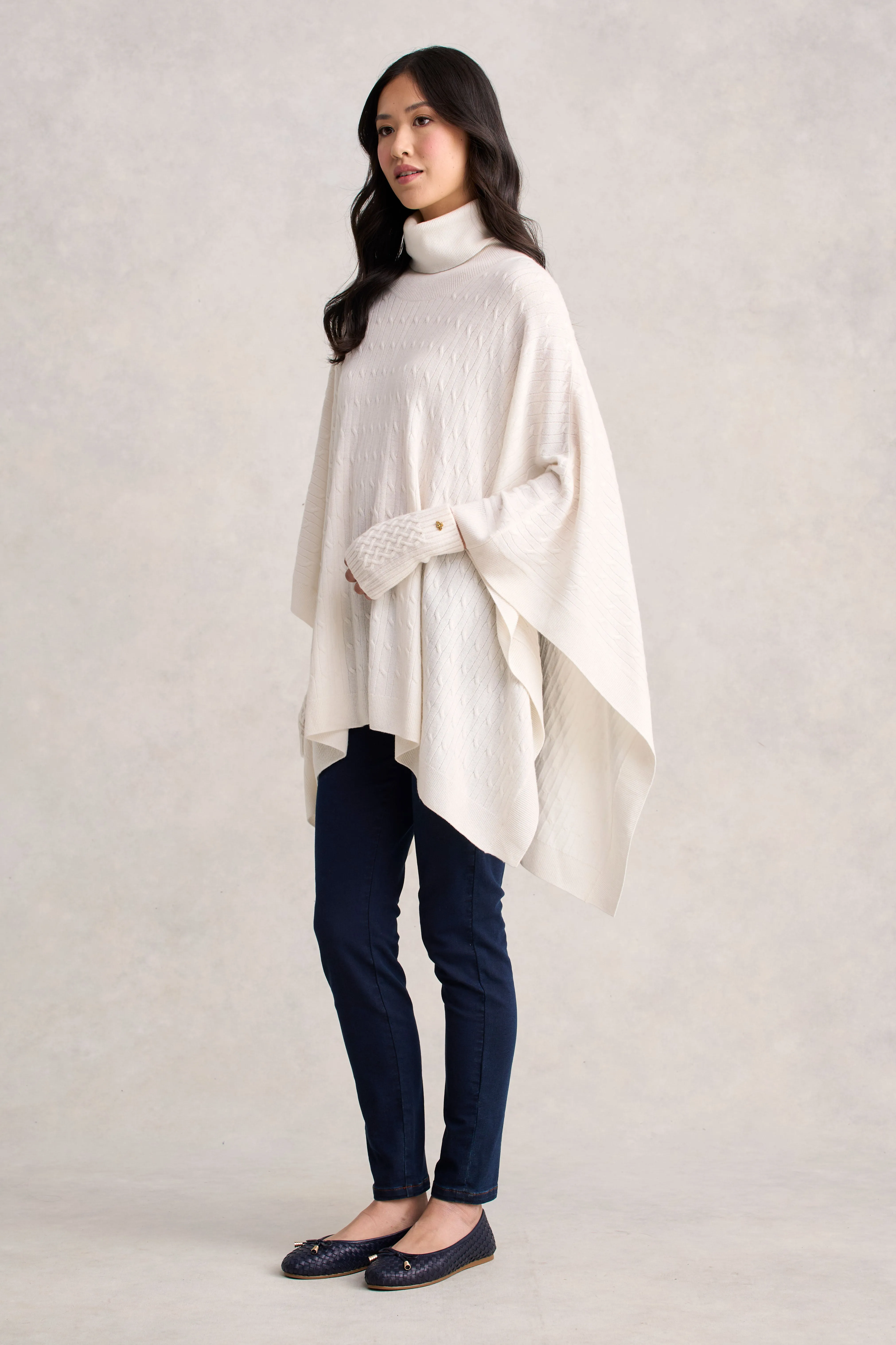 Catriona Wool Cable Poncho - Eggshell