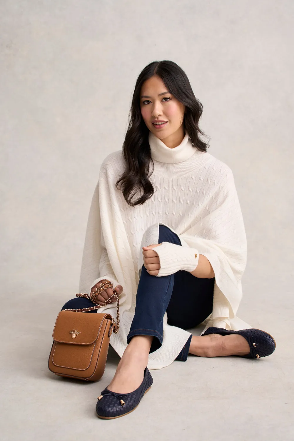 Catriona Wool Cable Poncho - Eggshell