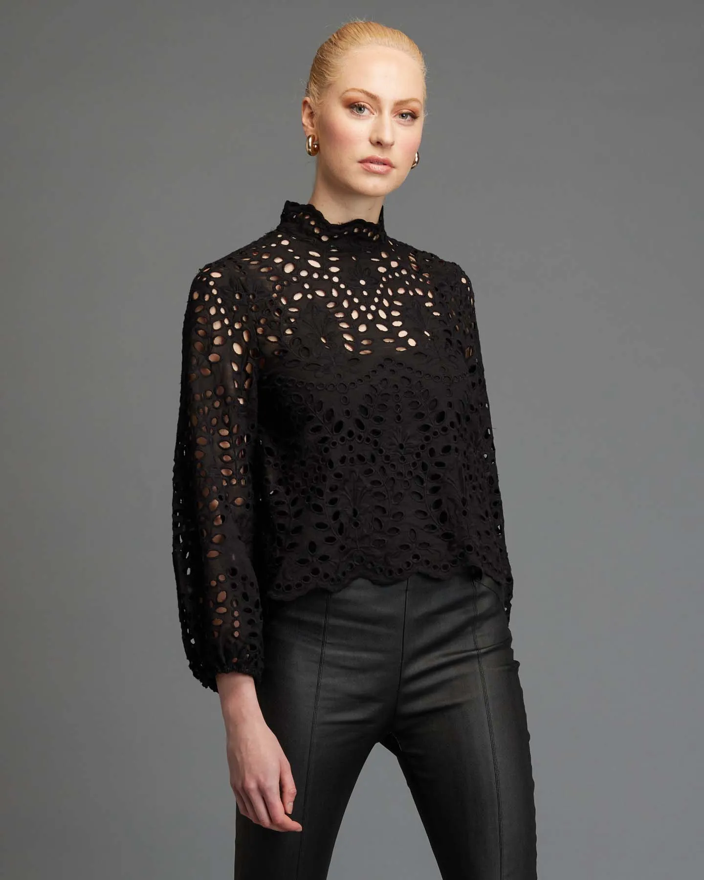 Fate Hopelessly Devoted Top Black