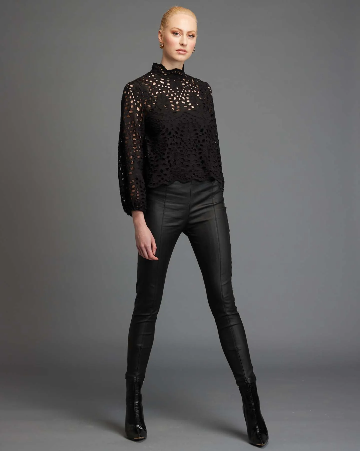 Fate Hopelessly Devoted Top Black