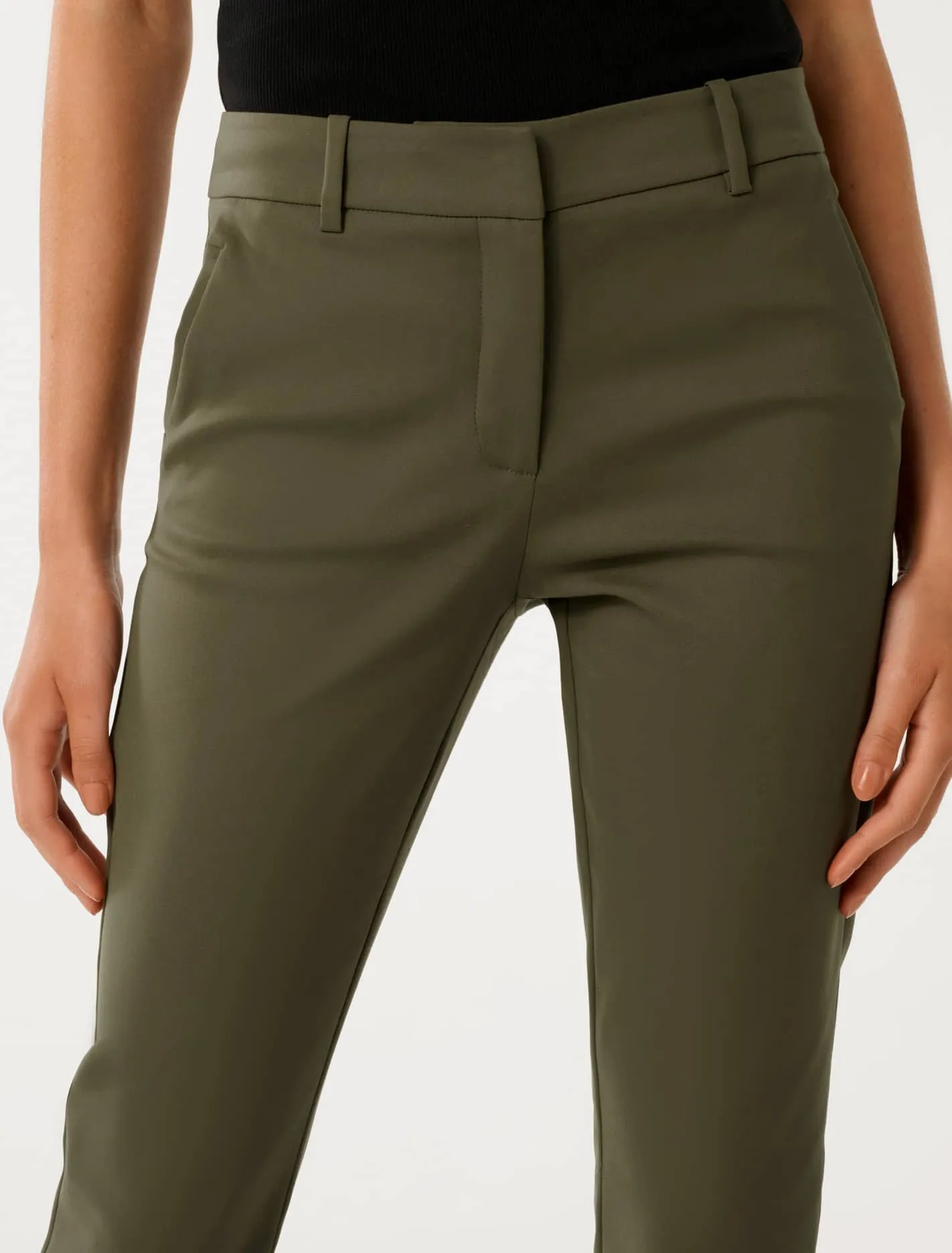 Grace 7/8th Slim Pants