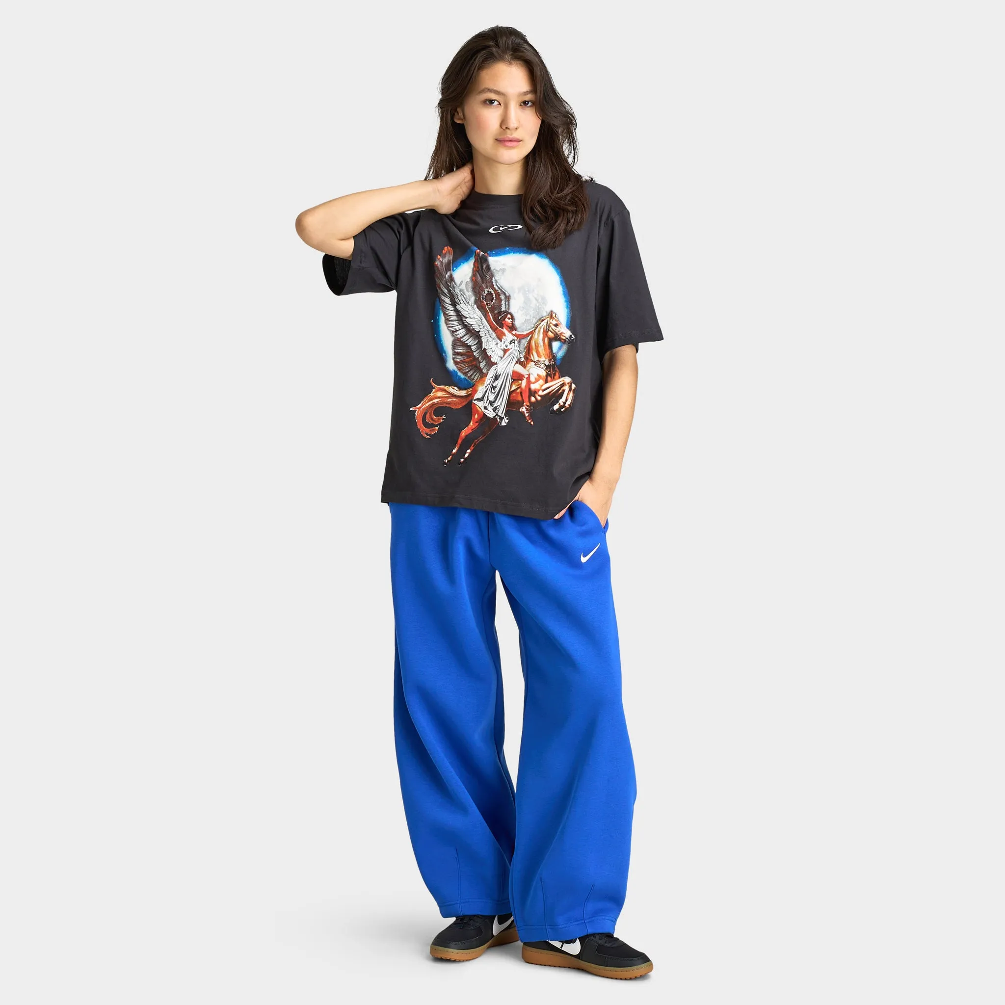 Nike Sportswear Women's Essentials Boyfriend Soaring T-Shirt Off Noir / White