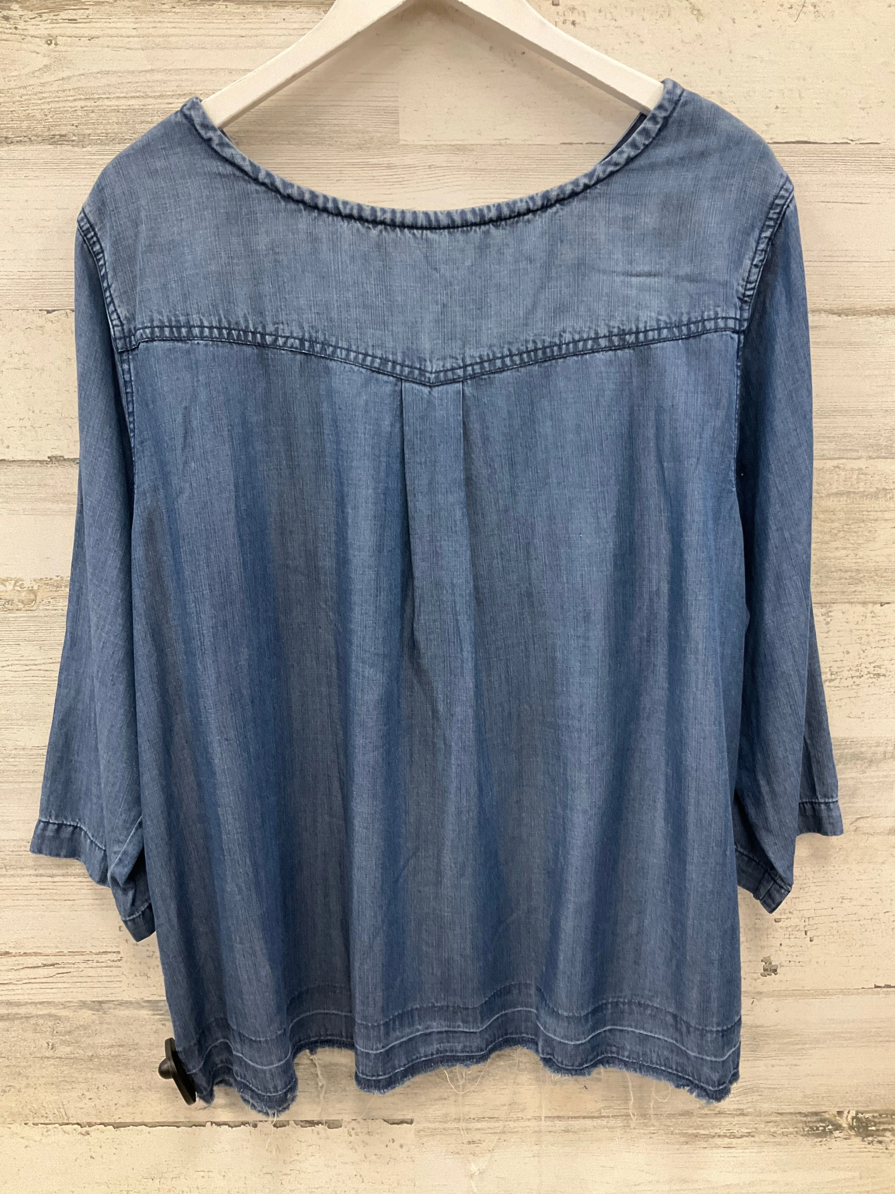 Top 3/4 Sleeve By Clothes Mentor In Blue Denim, Size:1X
